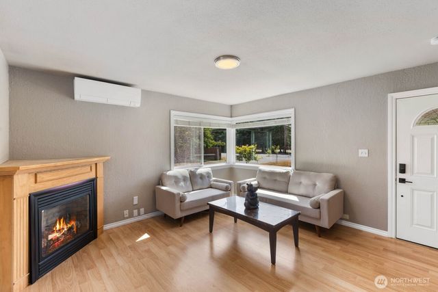 15507 56th Avenue W, Edmonds, WA 98026