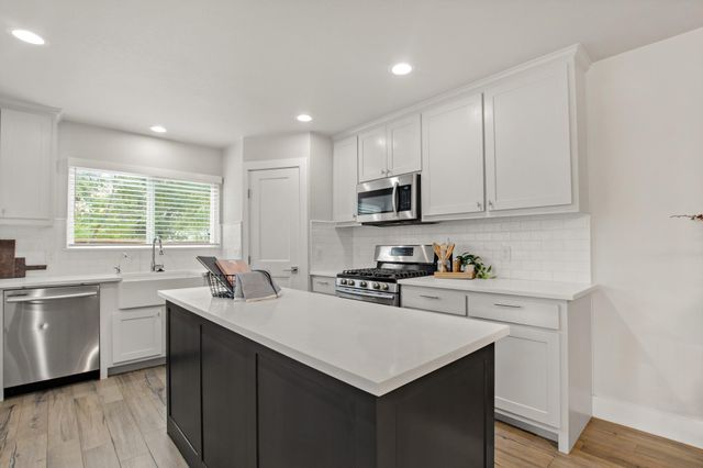 9110 Chisholm LN, Austin, TX 78748