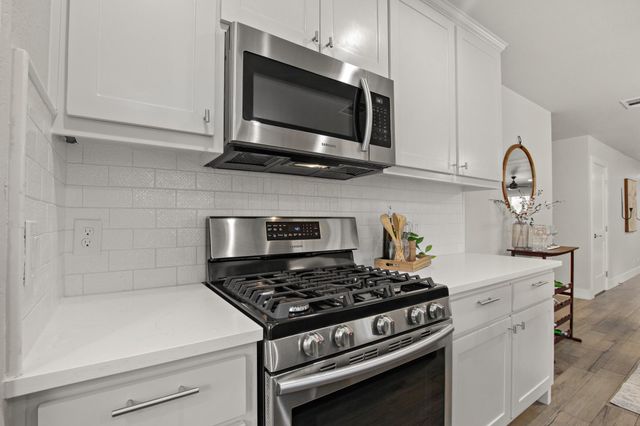 9110 Chisholm LN, Austin, TX 78748