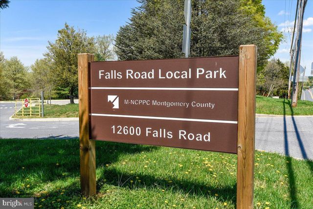 6 CRESTVIEW CT, Potomac, MD 20854