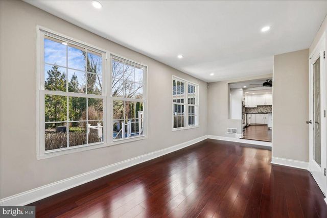 6 CRESTVIEW CT, Potomac, MD 20854