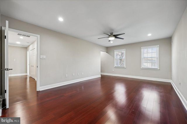 6 CRESTVIEW CT, Potomac, MD 20854