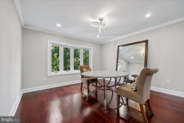 6 CRESTVIEW CT, Potomac, MD 20854