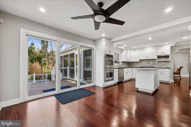 6 CRESTVIEW CT, Potomac, MD 20854