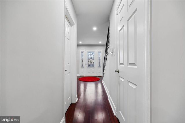 6 CRESTVIEW CT, Potomac, MD 20854