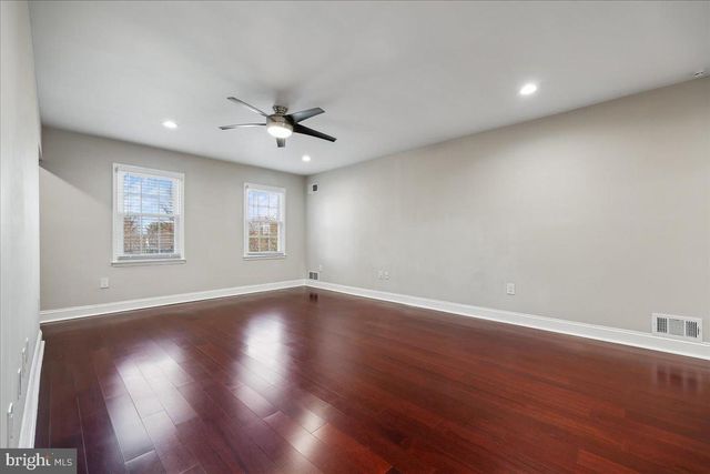 6 CRESTVIEW CT, Potomac, MD 20854