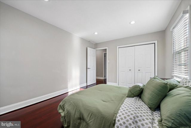 6 CRESTVIEW CT, Potomac, MD 20854