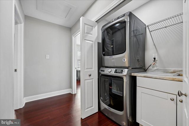 6 CRESTVIEW CT, Potomac, MD 20854