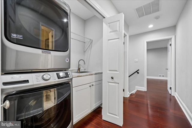 6 CRESTVIEW CT, Potomac, MD 20854