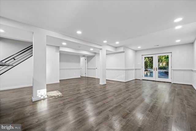 6 CRESTVIEW CT, Potomac, MD 20854