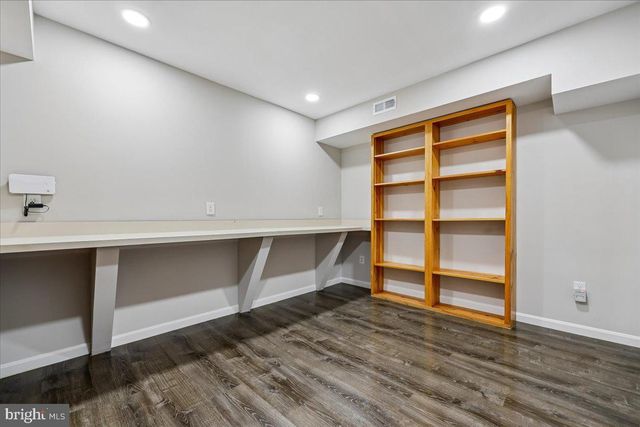 6 CRESTVIEW CT, Potomac, MD 20854