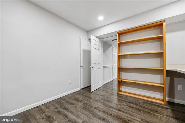 6 CRESTVIEW CT, Potomac, MD 20854