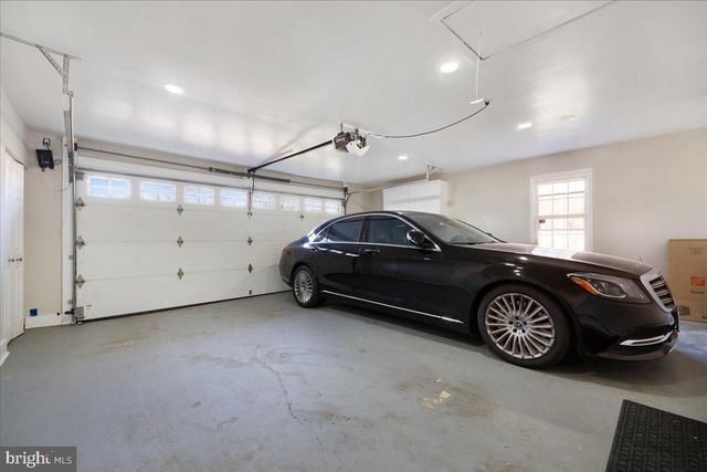 6 CRESTVIEW CT, Potomac, MD 20854