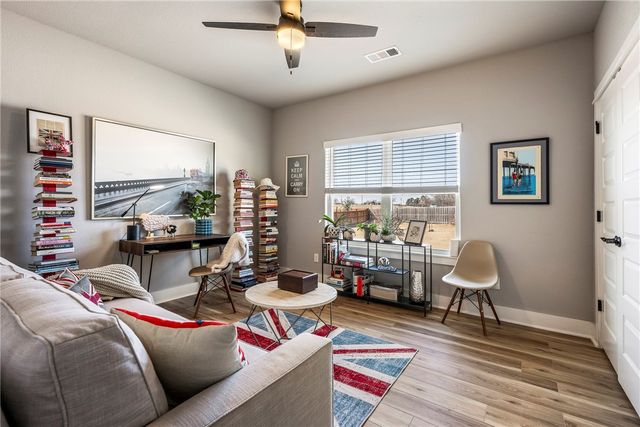 3801 Whitefish Street, Bentonville, AR 72712