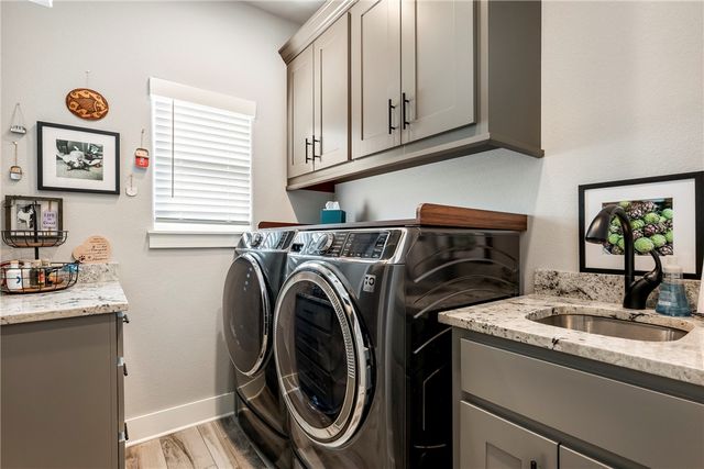 3801 Whitefish Street, Bentonville, AR 72712