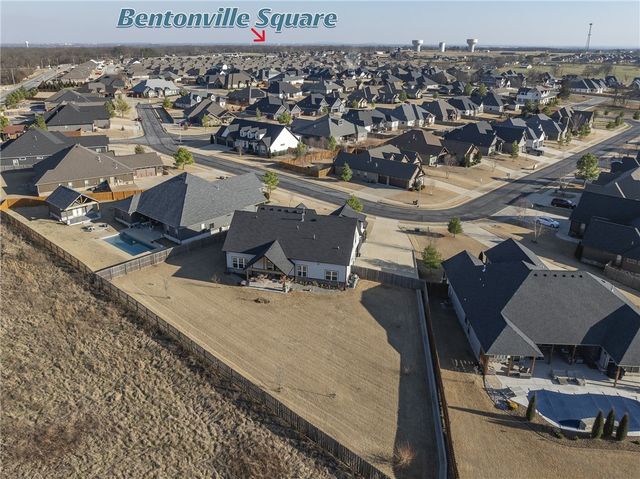3801 Whitefish Street, Bentonville, AR 72712