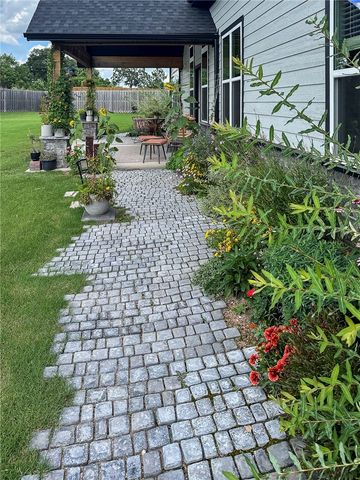 3801 Whitefish Street, Bentonville, AR 72712