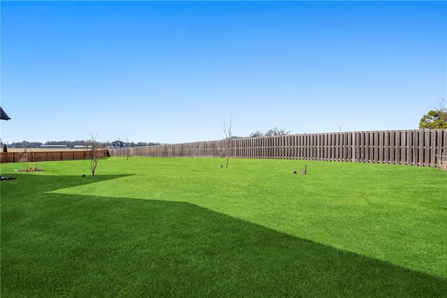 3801 Whitefish Street, Bentonville, AR 72712