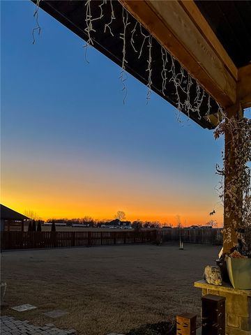 3801 Whitefish Street, Bentonville, AR 72712