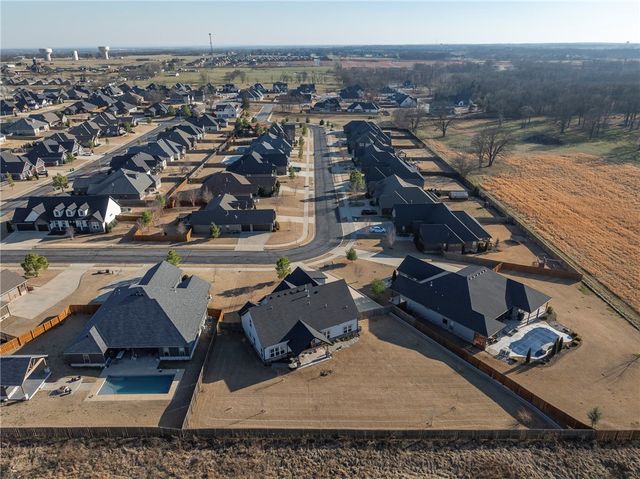 3801 Whitefish Street, Bentonville, AR 72712