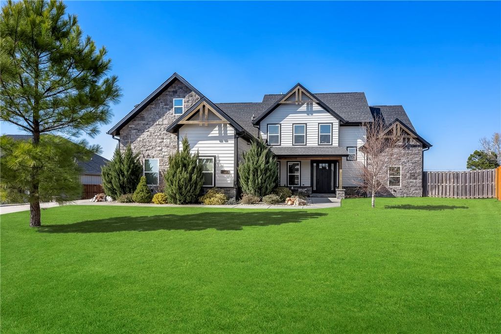 3801 Whitefish Street, Bentonville, AR 72712