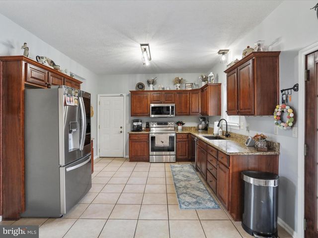 287 N LAKEWOOD, Ridgeley, WV 26753