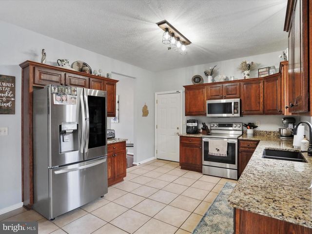287 N LAKEWOOD, Ridgeley, WV 26753