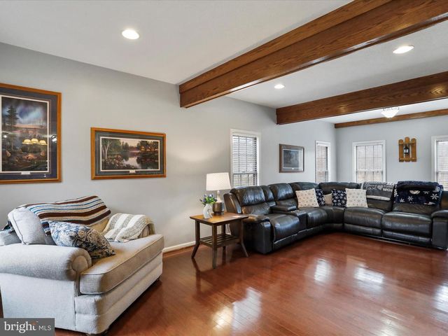 287 N LAKEWOOD, Ridgeley, WV 26753
