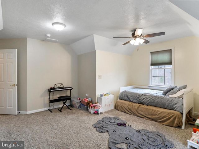 287 N LAKEWOOD, Ridgeley, WV 26753