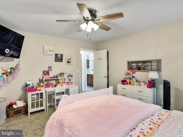 287 N LAKEWOOD, Ridgeley, WV 26753