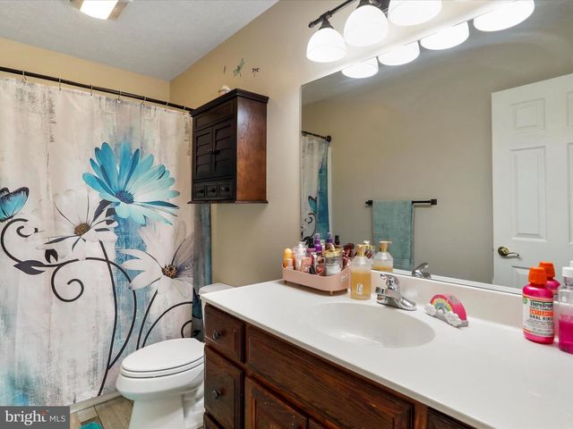 287 N LAKEWOOD, Ridgeley, WV 26753
