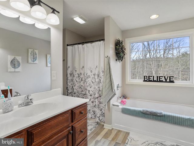 287 N LAKEWOOD, Ridgeley, WV 26753