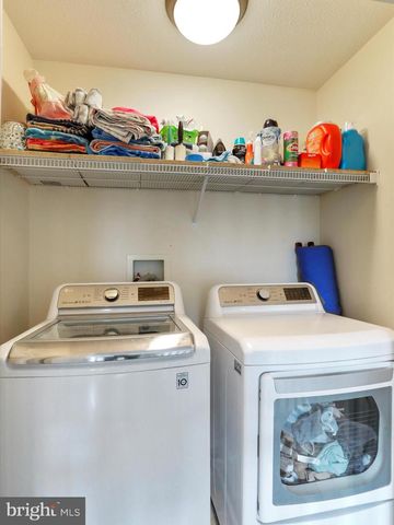 287 N LAKEWOOD, Ridgeley, WV 26753