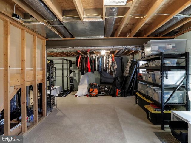287 N LAKEWOOD, Ridgeley, WV 26753