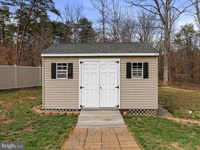 287 N LAKEWOOD, Ridgeley, WV 26753