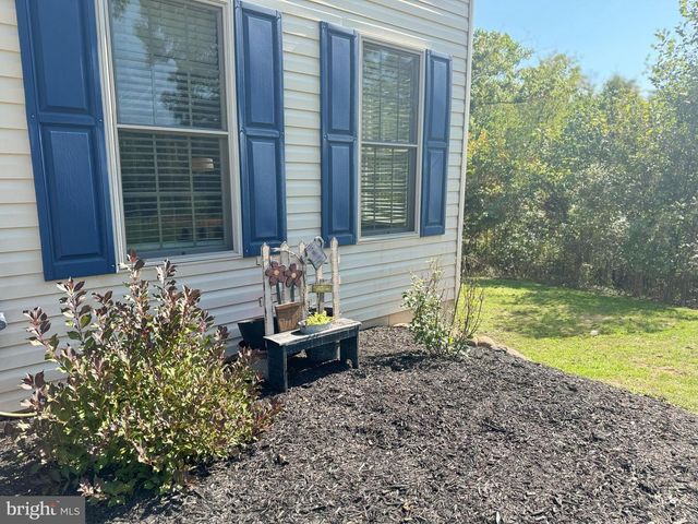287 N LAKEWOOD, Ridgeley, WV 26753