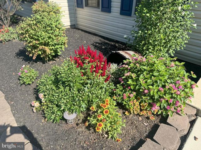 287 N LAKEWOOD, Ridgeley, WV 26753