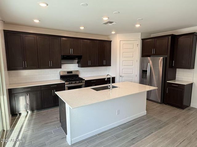1150 E ARMSTRONG Way, Chandler, AZ 85286