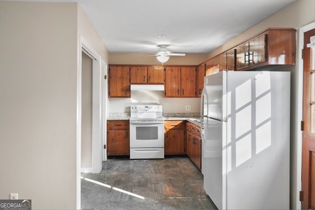 629 W Broadacre Road NW, Dalton, GA 30721