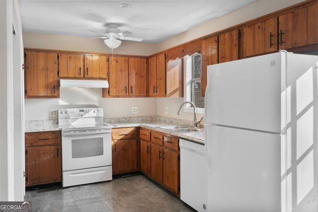 629 W Broadacre Road NW, Dalton, GA 30721