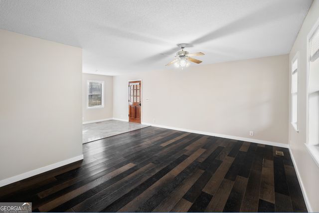 629 W Broadacre Road NW, Dalton, GA 30721