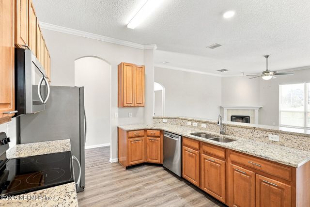 2995 SOUTHBANK Circle, Green Cove Springs, FL 32043