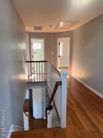 403 S Bayview Avenue, Freeport, NY 11520