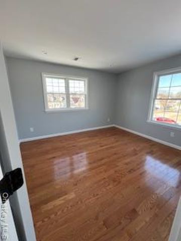 403 S Bayview Avenue, Freeport, NY 11520