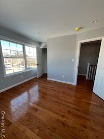 403 S Bayview Avenue, Freeport, NY 11520