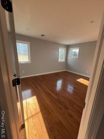 403 S Bayview Avenue, Freeport, NY 11520