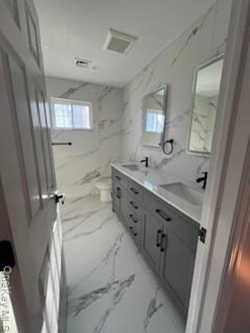 403 S Bayview Avenue, Freeport, NY 11520