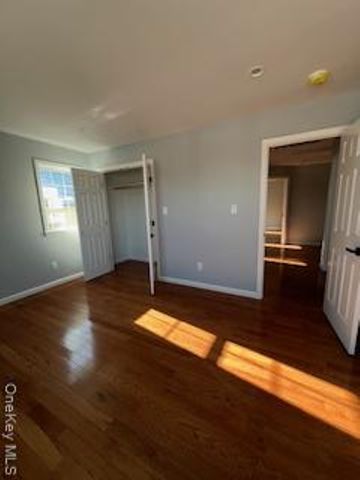 403 S Bayview Avenue, Freeport, NY 11520