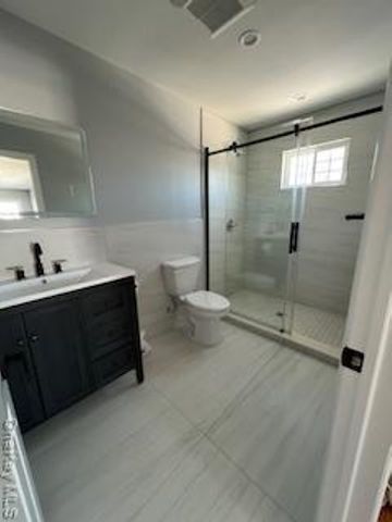 403 S Bayview Avenue, Freeport, NY 11520