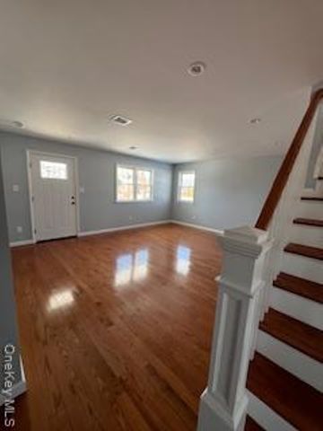 403 S Bayview Avenue, Freeport, NY 11520